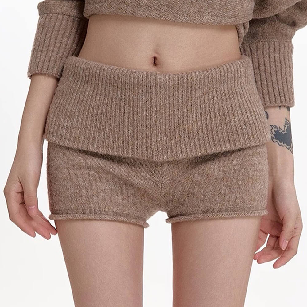 cozy days knitted mini shorts